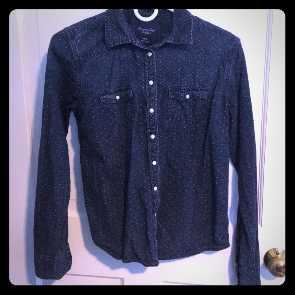 American Eagle dark blue chambray button up